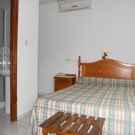 巴黎酒店 酒店 *