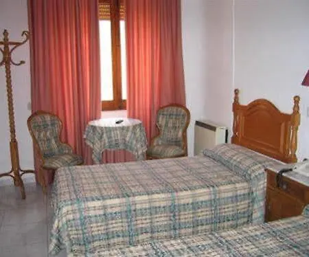 Hotel Paris *